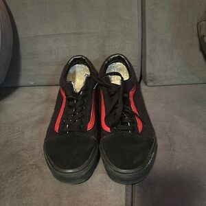 Black and Red Men's Sneakers